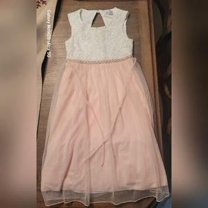 Girls dress